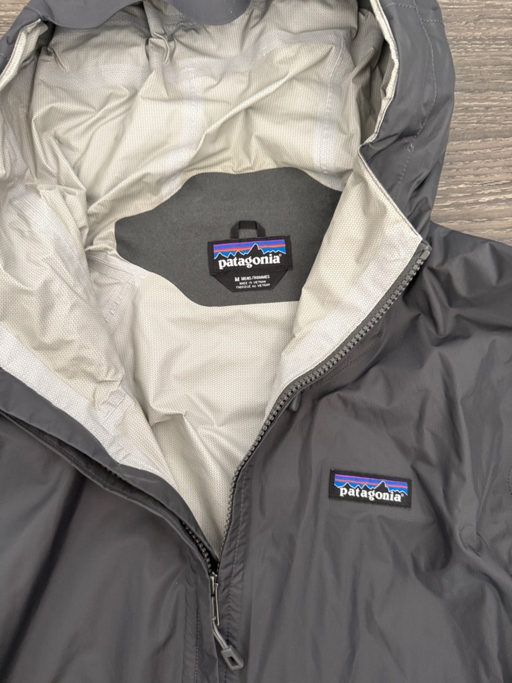 Patagonia Men’s M Gray H2NO Rain Jacket - Picture 3 of 5